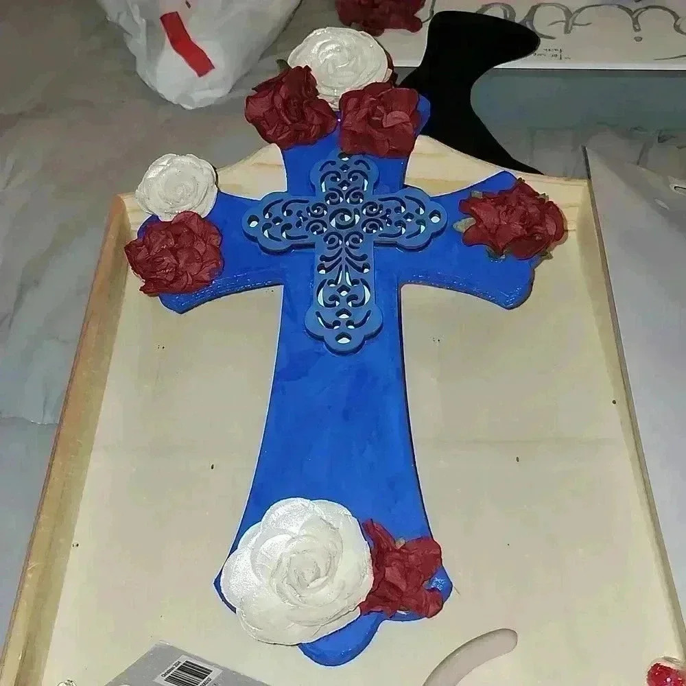 HANDCRAFTED CROSS WALLHANGING